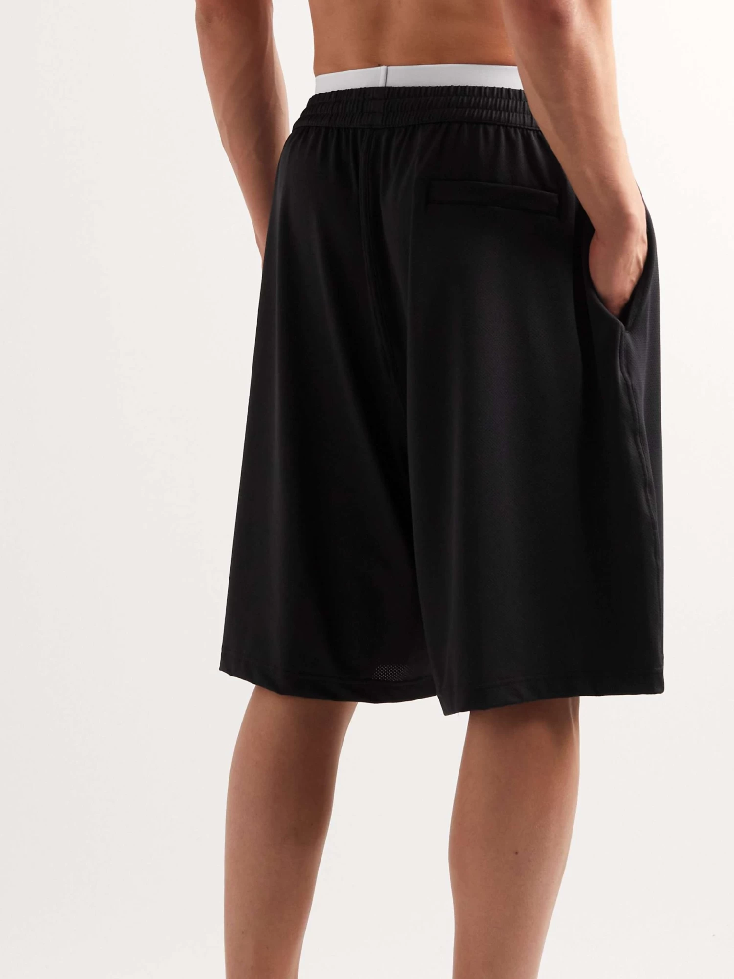 Balenciaga Shorts Da Mare Lunghi Con Gamba Larga 6 Balenciaga Shorts Da Mare Lunghi Con Gamba Larga - immagine 4